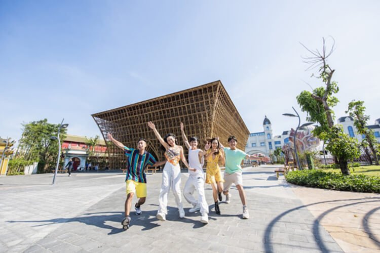 Shophouse VinWonder Phú Quốc - Phú Quốc tiên phong kích hoạt kinh tế du lịch tỷ đô tại Việt Nam Shophouse VinWonder Phú Quốc - Phú Quốc tiên phong kích hoạt kinh tế du lịch tỷ đô tại Việt Nam