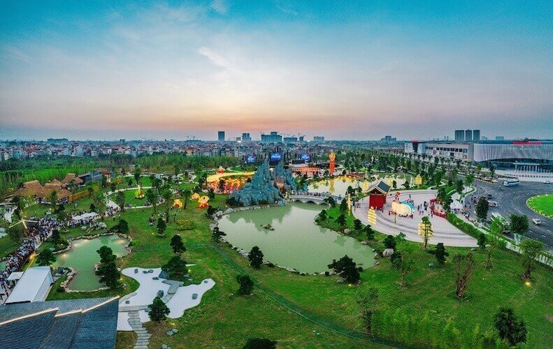 Công viên Nhật Bản và TTTM Vincom ngay sát The Sakura Smart City Công viên Nhật Bản và TTTM Vincom ngay sát The Sakura Smart City