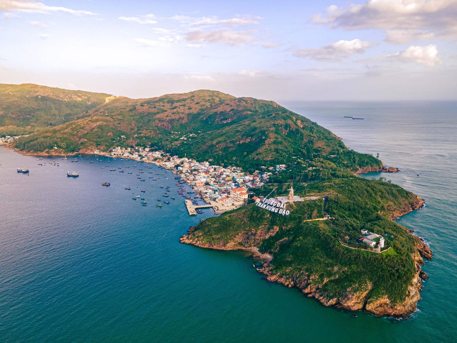 Bất động sản Quy Nhơn - Quy Nhơn sở hữu nhiều địa danh du lịch nổi tiếng