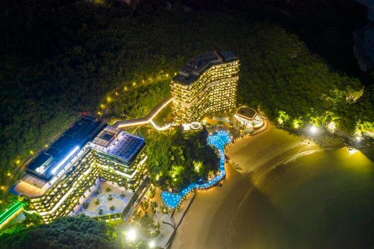 Dự án mang vẻ đẹp hài hòa khi kết hợp kiến trúc xanh cùng mô hình giải trí sôi động. Dự án mang vẻ đẹp hài hòa khi kết hợp kiến trúc xanh cùng mô hình giải trí sôi động.