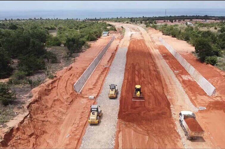 Novaworld Marina City - Hệ thống giao thông vẫn đang được gấp rút triển khai. 