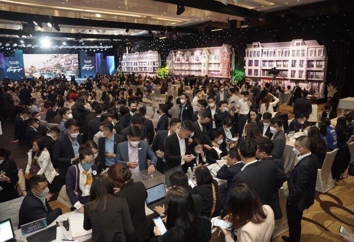 Merry Land Hải Giang - Lễ ra mắt thu hút được hàng trăm nhà đầu tư tham gia. 