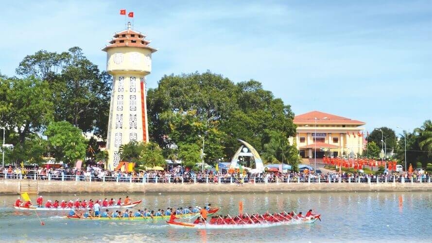 Phan Thiết có gì chơi? Tháp nước Phan Thiết là nơi dừng chân đầu tiên của du khách khi đến với thành phố du lịch này