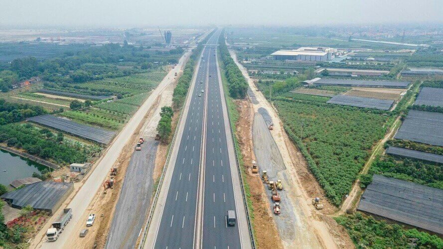 Tiến độ Vinhomes Hưng Yên - Lối ra cao tốc đi Vinhomes Hưng Yên. Tiến độ Vinhomes Hưng Yên - Lối ra cao tốc đi Vinhomes Hưng Yên.