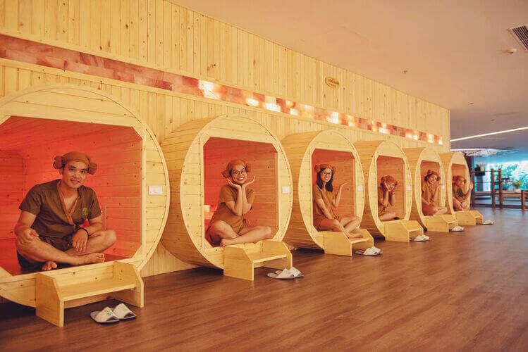 Khoáng nóng Onsen Flamingo Hải Tiến sở hữu nhiều dịch vụ tắm nóng và xông hơi khác nhau. Khoáng nóng Onsen Flamingo Hải Tiến sở hữu nhiều dịch vụ tắm nóng và xông hơi khác nhau.